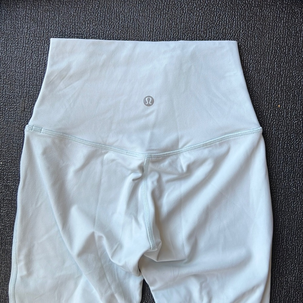 Lulu lemon align 23’’